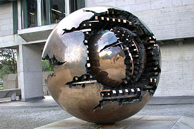 Arnaldo Pomodoro: *Sphere with Sphere*