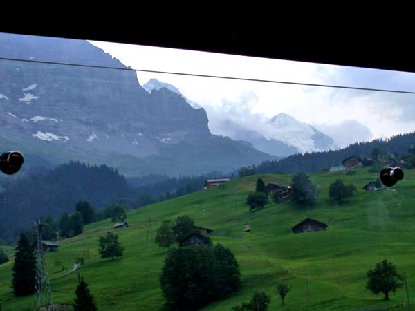 Mit der Jungfraubahn von Interlaken nach Grindelwald...